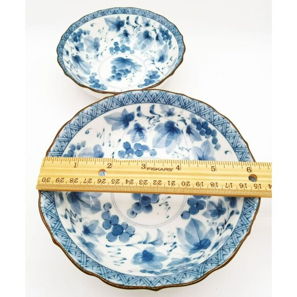 Vintage Japanese Blue White Porcelain Bowls Grapevine Scalloped Rim Set of 2 - Picture 3 of 16